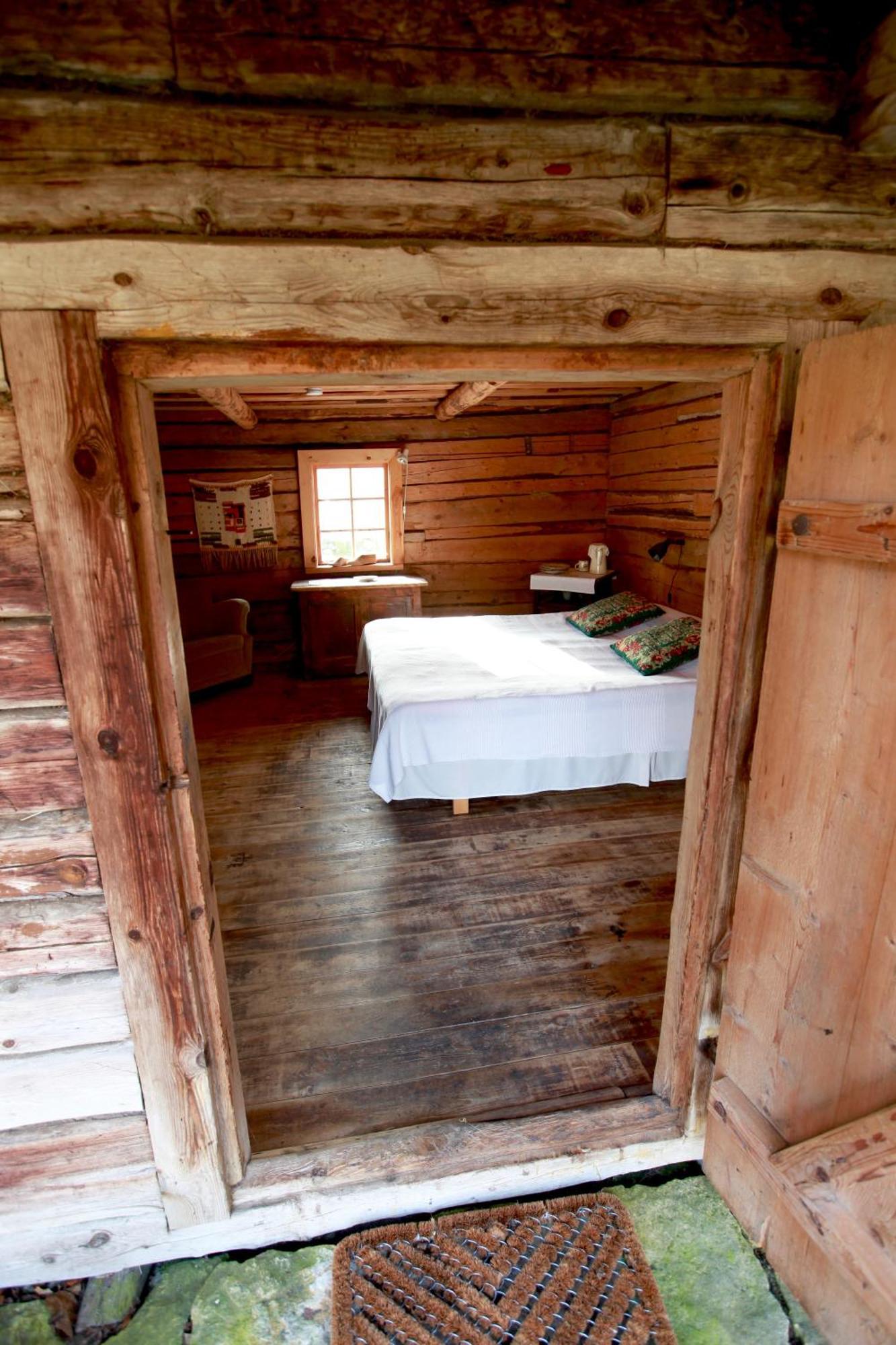 Metsara B&B Tornimae Ruang foto