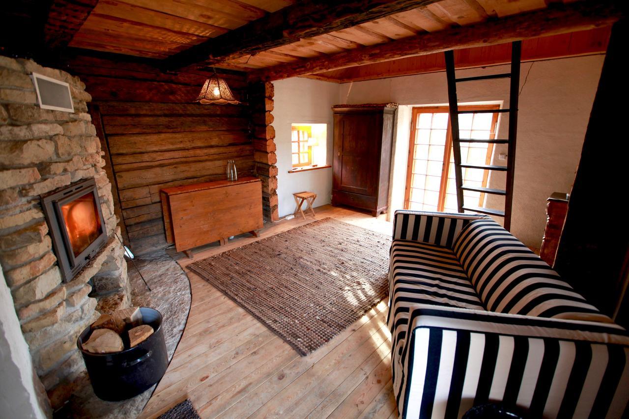 Metsara B&B Tornimae Ruang foto