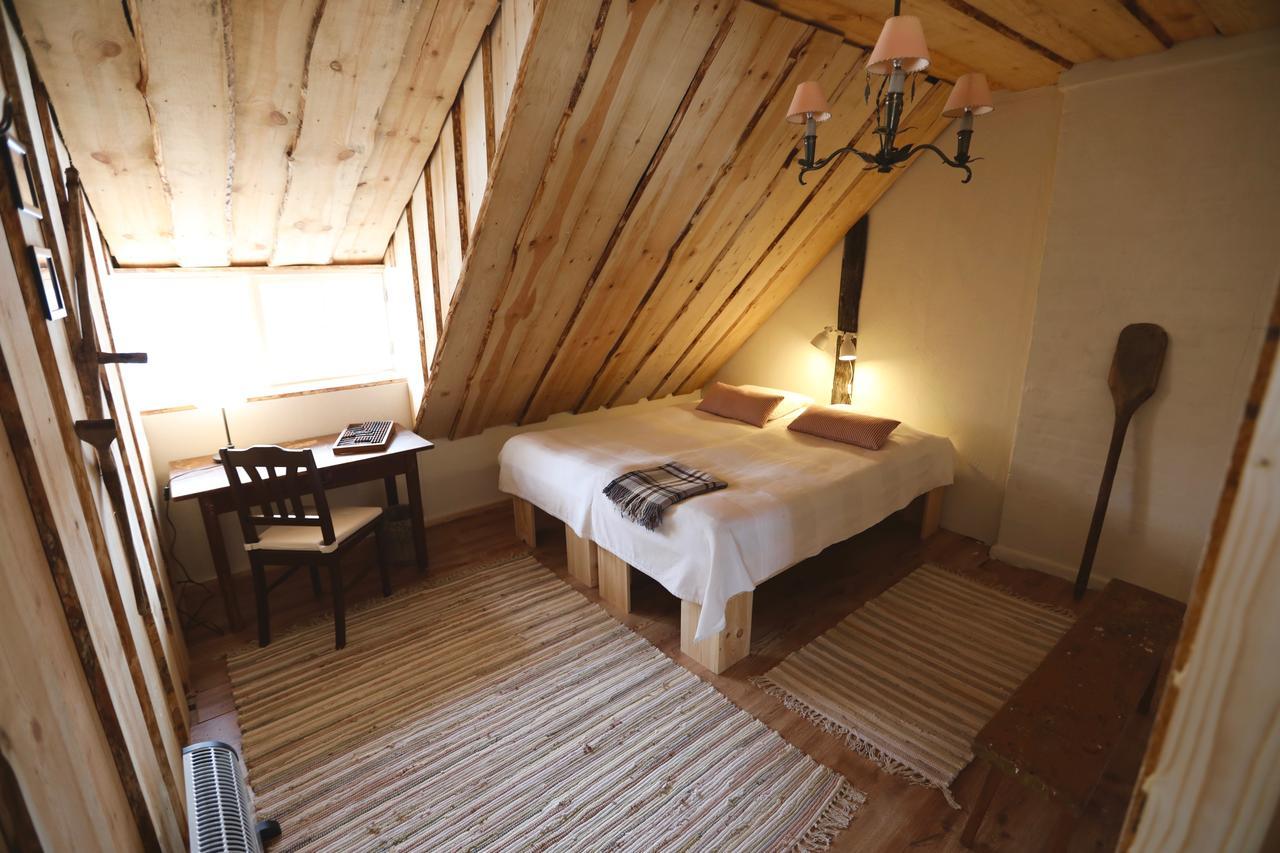 Metsara B&B Tornimae Bagian luar foto
